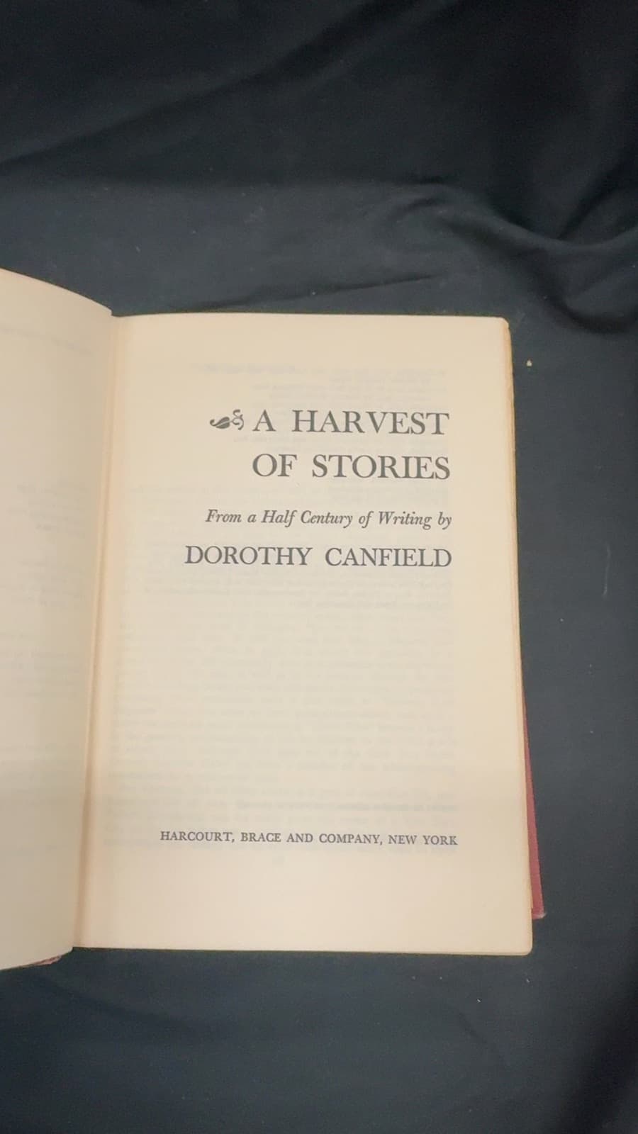 A Harvest of Stories by Dorothy Canfield - title page