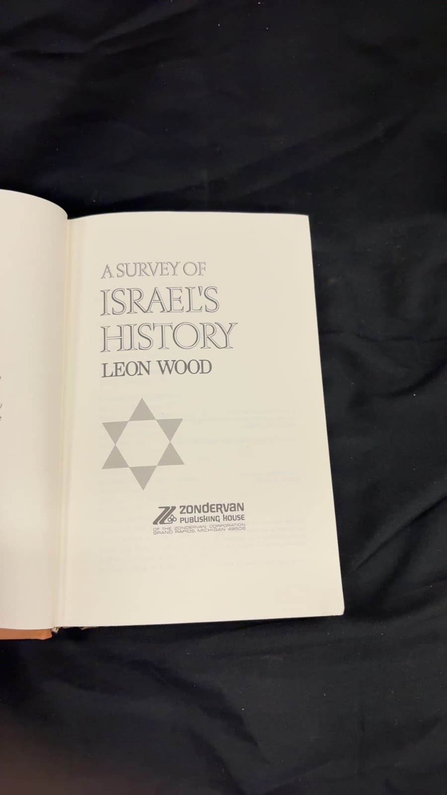 A Survey of Israel's History by Leon Wood - title page