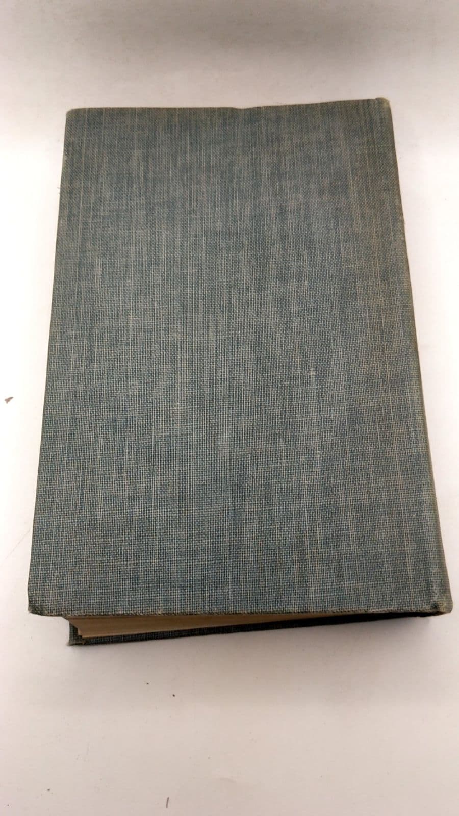 The American Thesaurus of Slang: A Complete Reference Book of Colloquial Speech by Lester V. Berrey and Melvin Van Den Bark - additional view