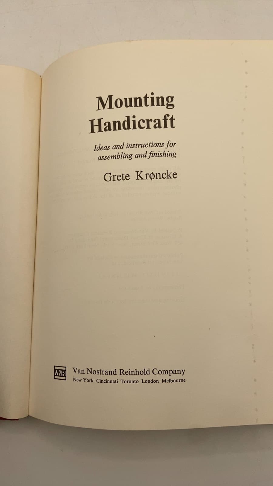 Mounting Handicraft by Grete Kroncke - title page