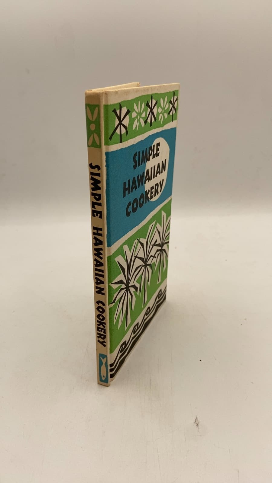 Simple Hawaiian Cookery by Edna Beilenson - front cover
