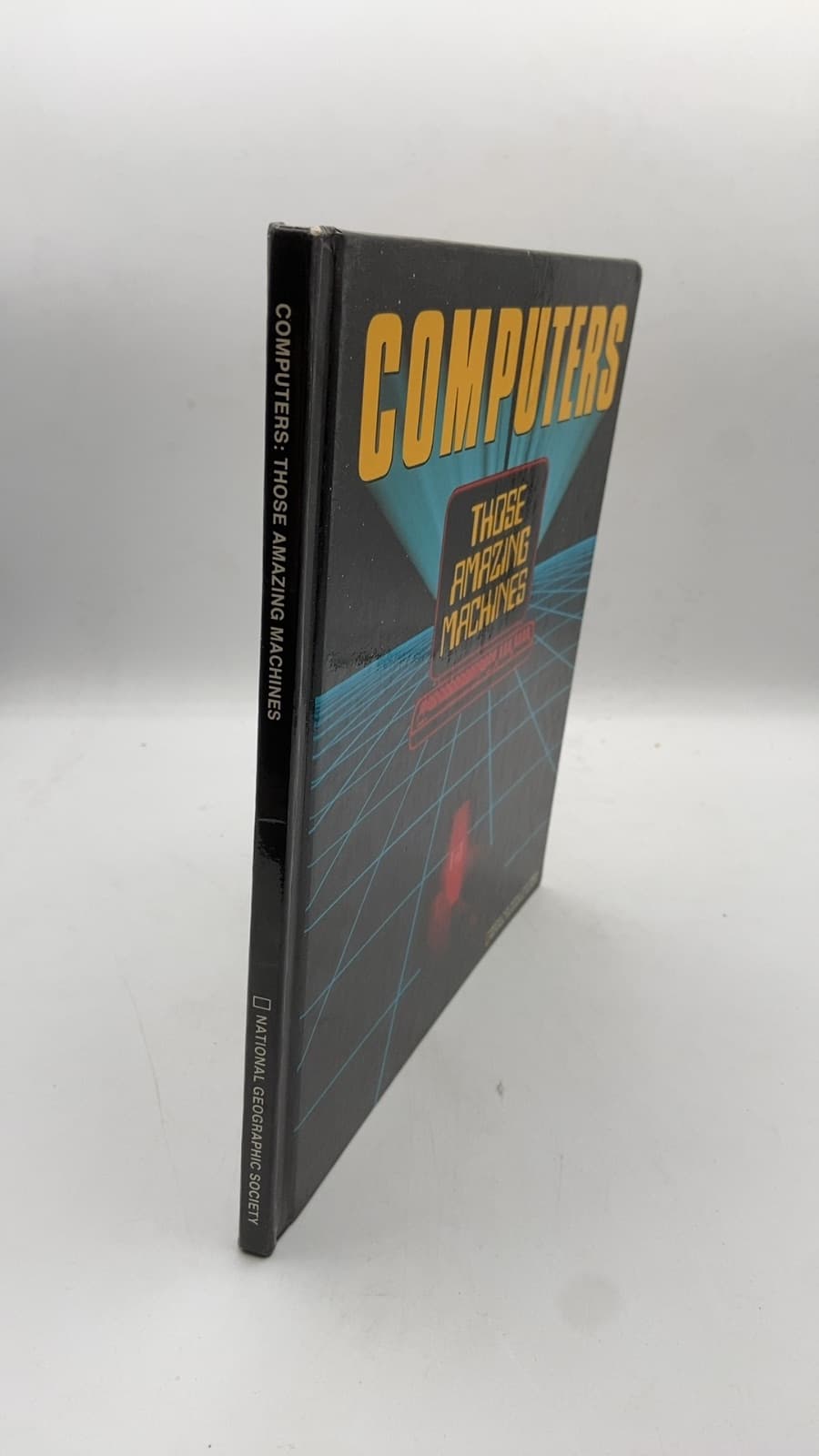 Computers: Those Amazing Machines by Catherine O'Neill - front cover