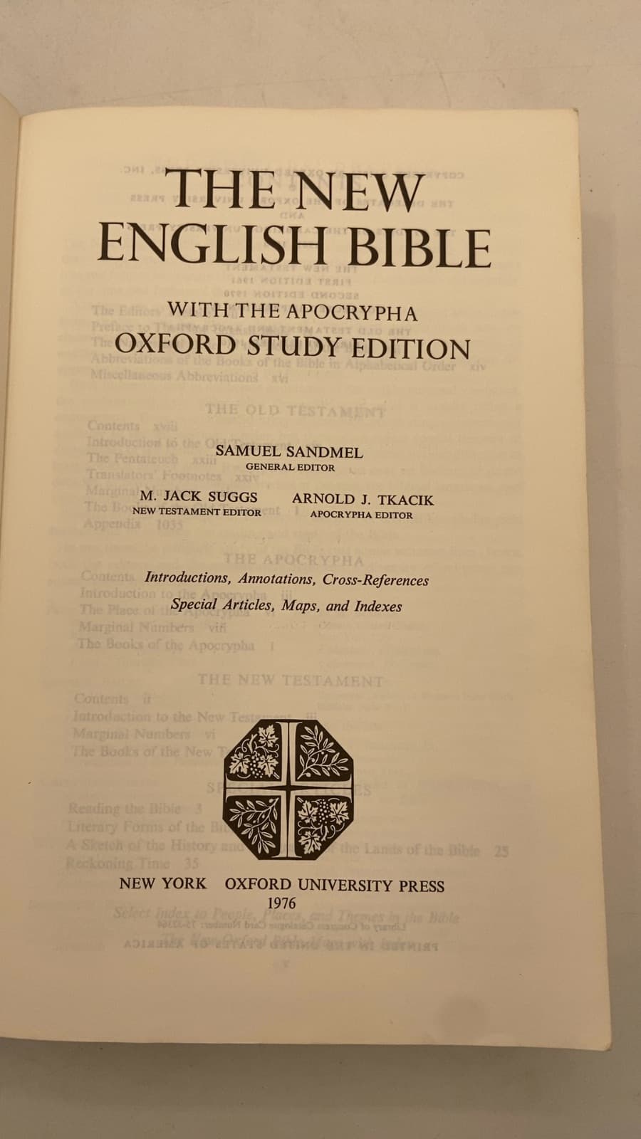 The New English Bible with the Apocrypha: Oxford Study Edition by Samuel Sandmel, M. Jack Suggs, Arnold J. Tkacik - title page