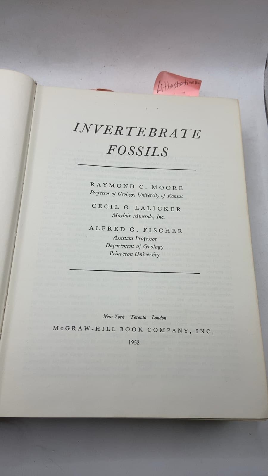 Invertebrate Fossils by Raymond C. Moore, Cecil G. Lalicker, Alfred G. Fischer - title page