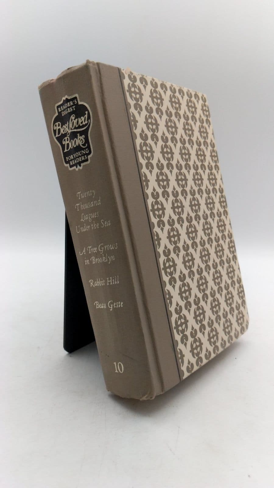 Reader's Digest Best Loved Books for Young Readers by selected and condensed by the Editors of The Reader's Digest - front cover