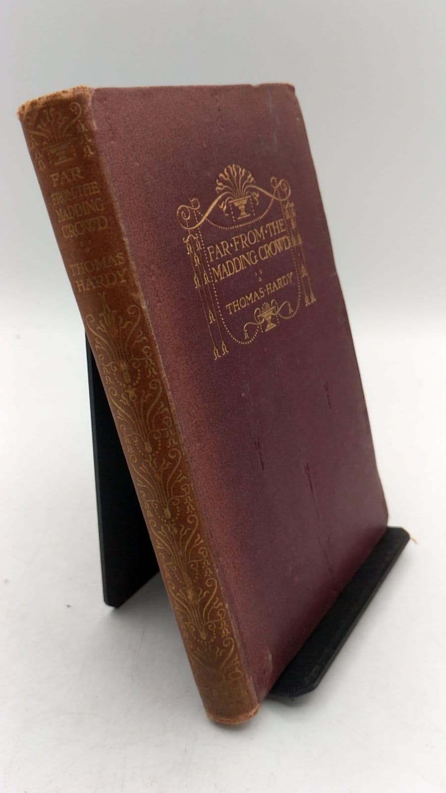 Far From the Madding Crowd by Thomas Hardy - front cover