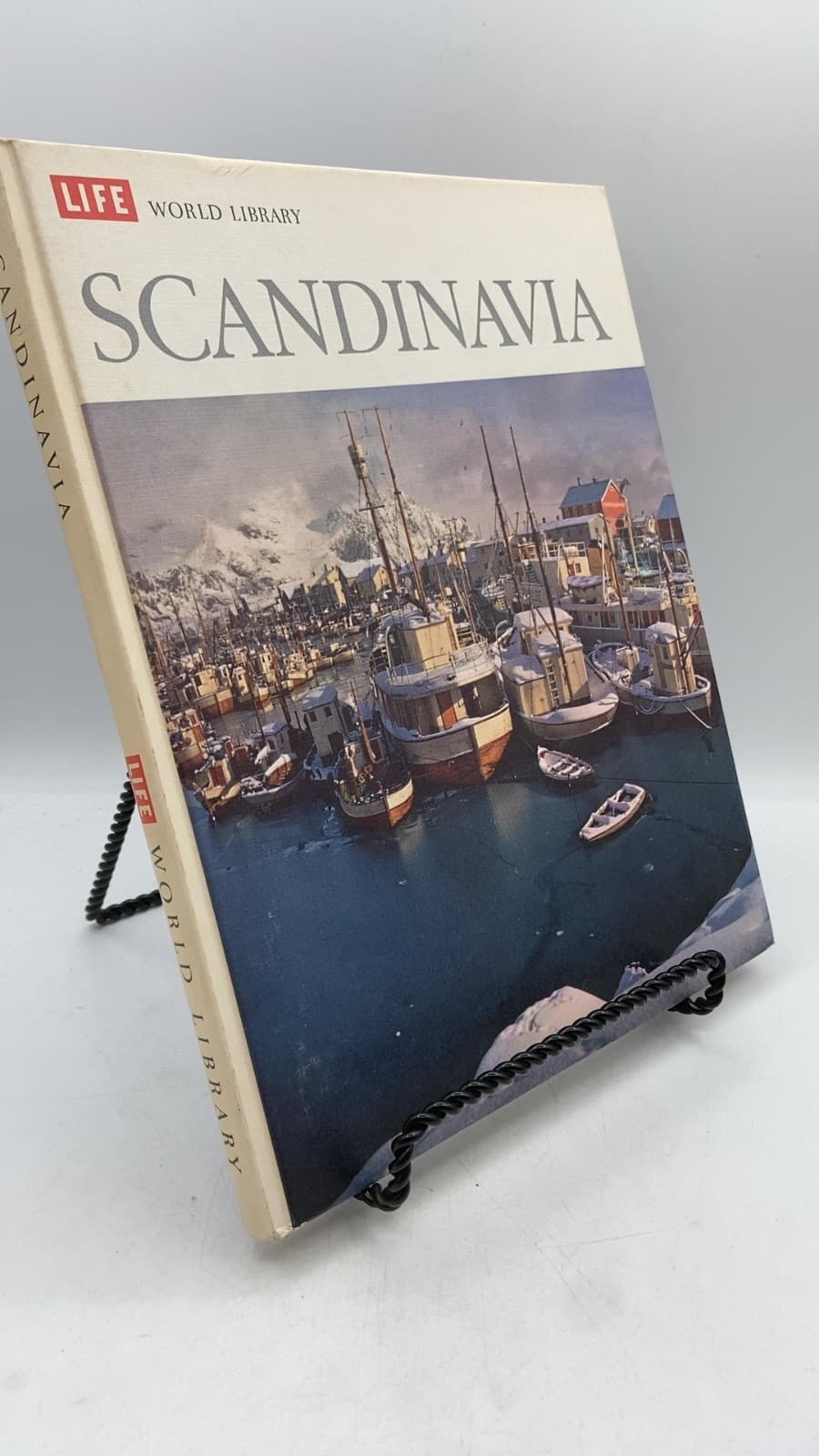 Scandinavia by Hammond Innes and The Editors of LIFE - front cover