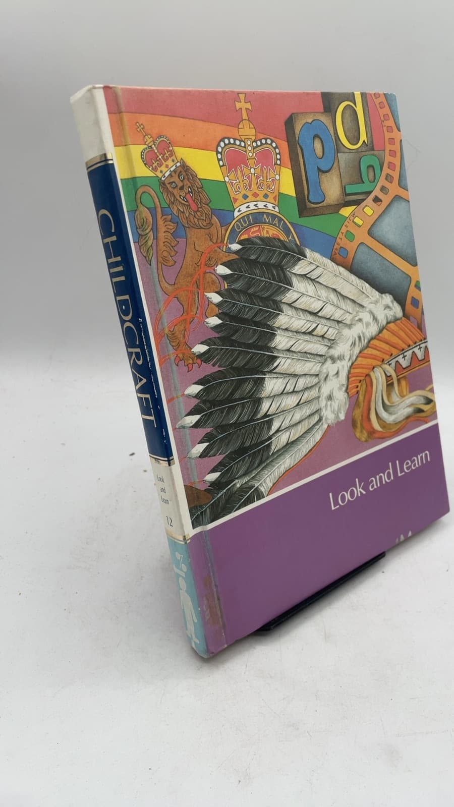 Childcraft: The How and Why Library, Volume 12: Look and Learn - front cover