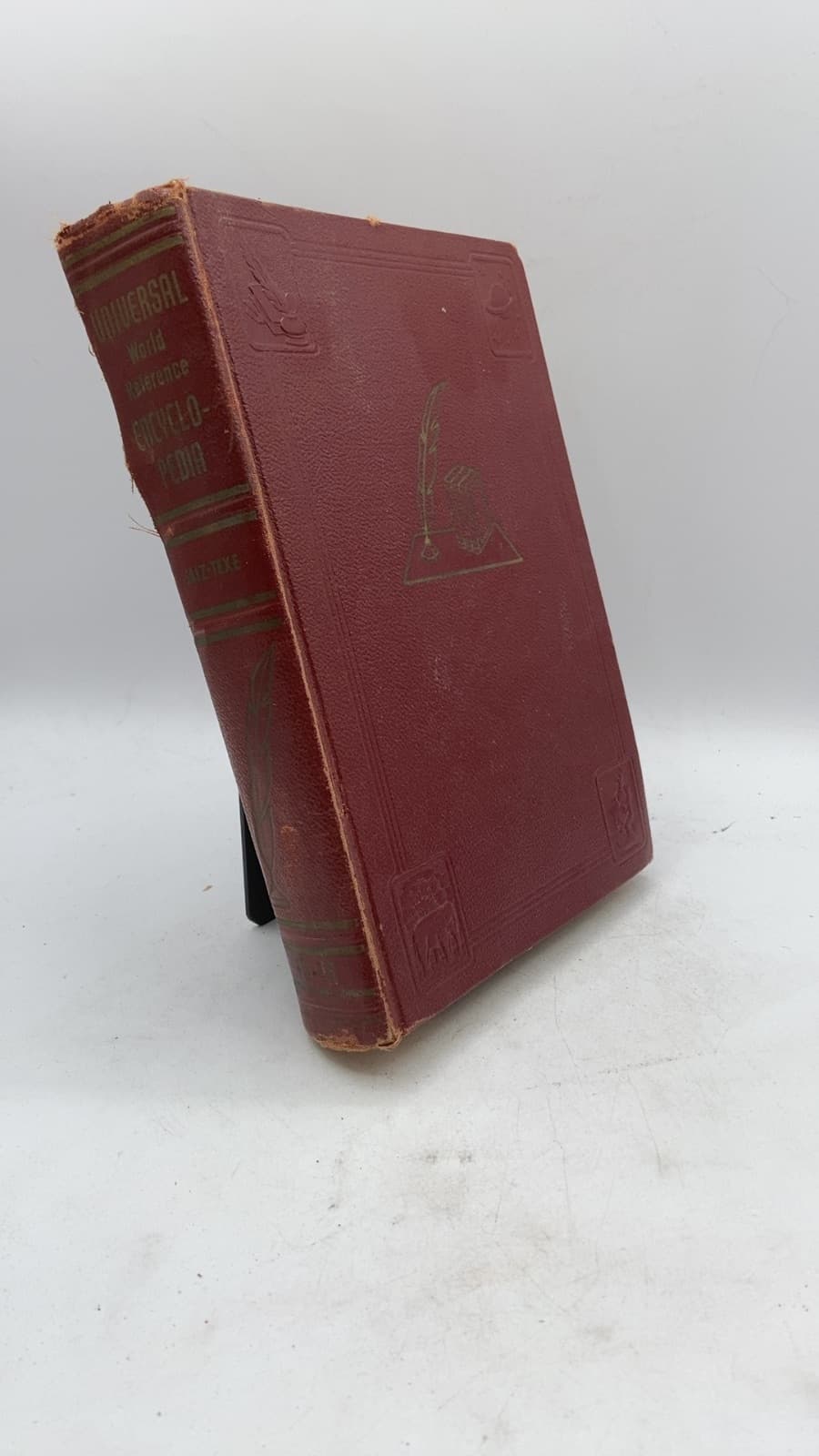 VOLUMES 15-16. The Universal World Reference Encyclopedia - front cover