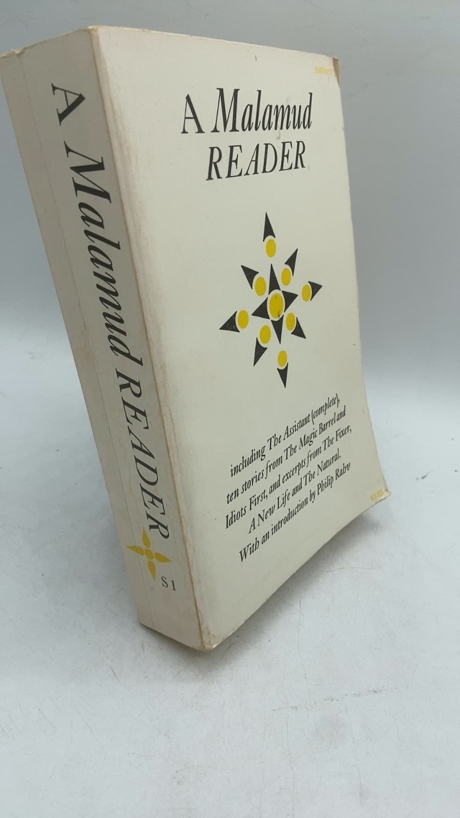 A Malamud Reader by Bernard Malamud - front cover