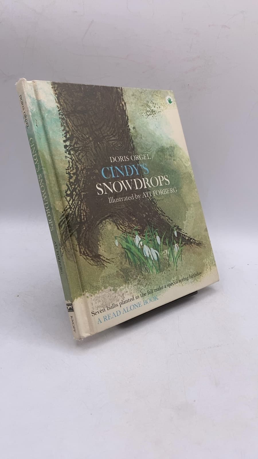 Cindy's Snowdrops by Doris Orgel - front cover