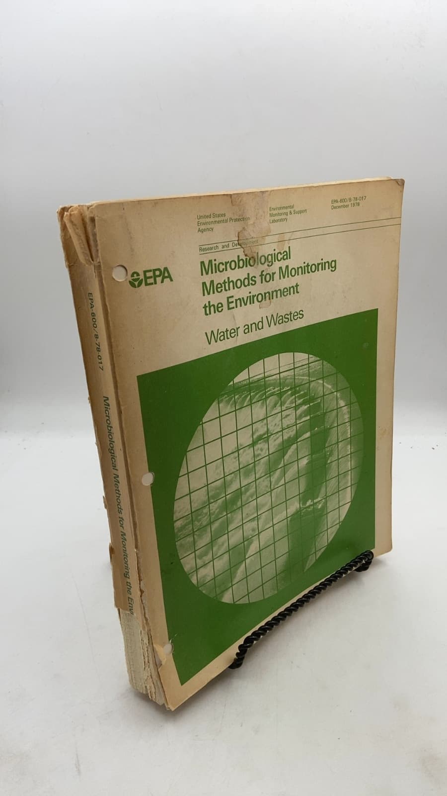 Microbiological Methods for Monitoring the Environment: Water and Wastes by Robert Bordner, John Winter, Pasquale Scarpino - front cover