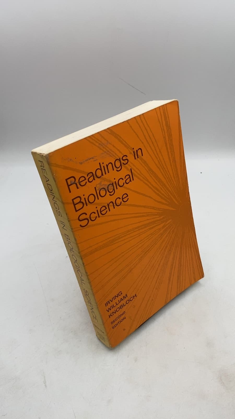 Readings in Biological Science by Irving William Knobloch - front cover