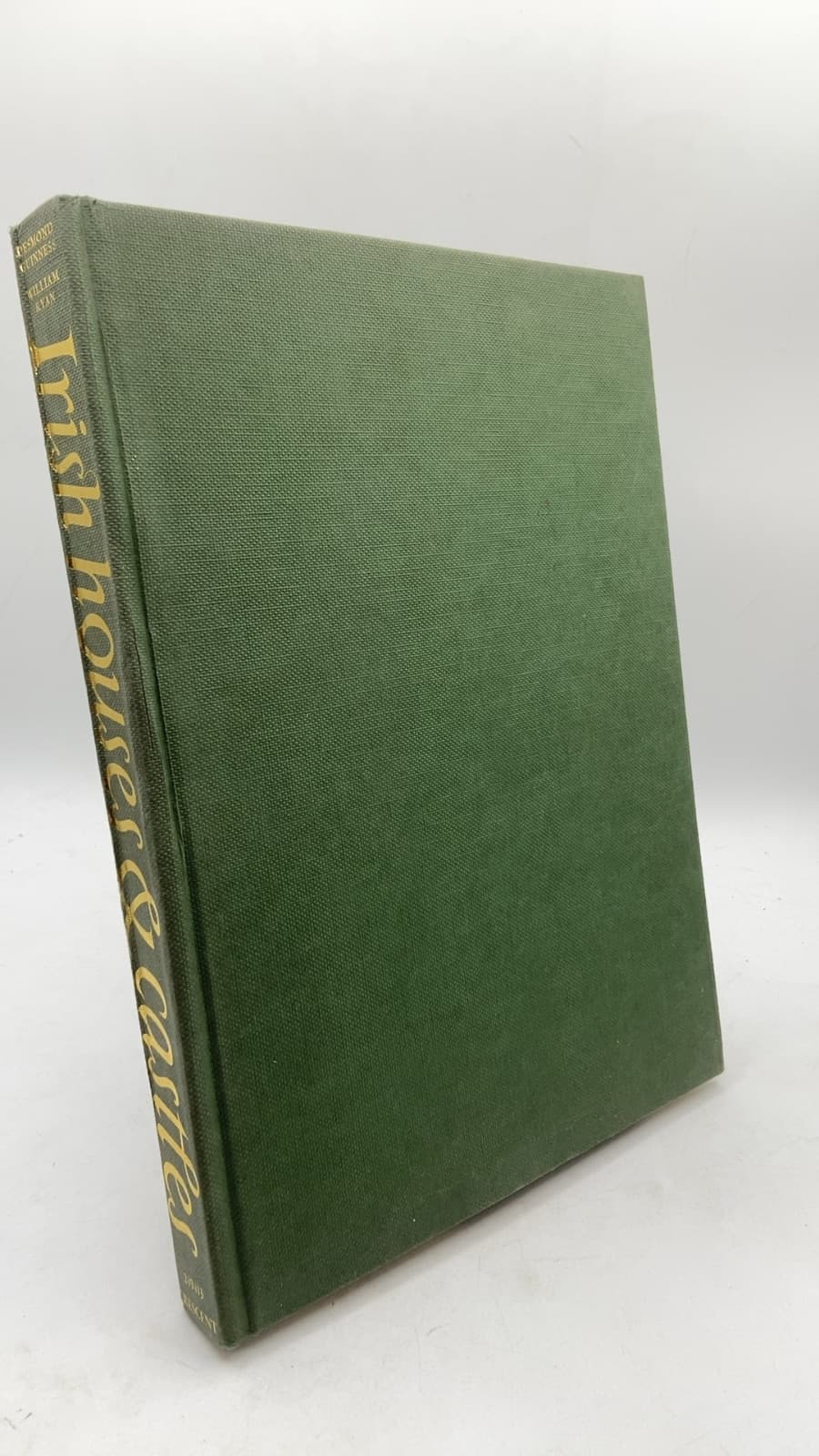Irish Houses & Castles by Desmond Guinness, William Ryan - front cover