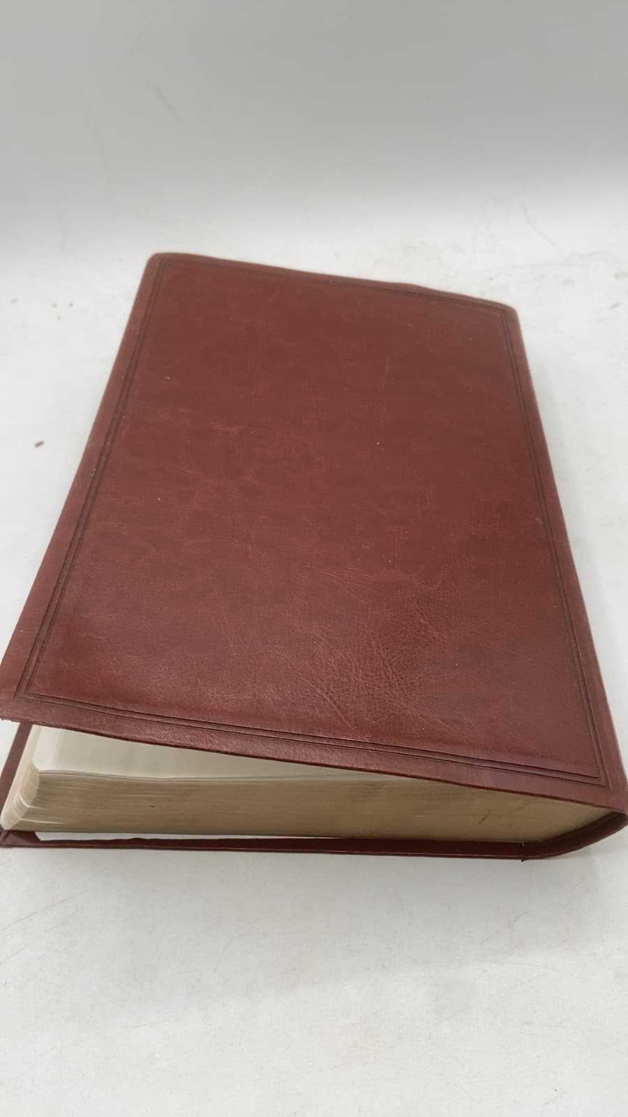 The Holy Bible: Authorized King James Version, Super Giant Print Edition - additional view