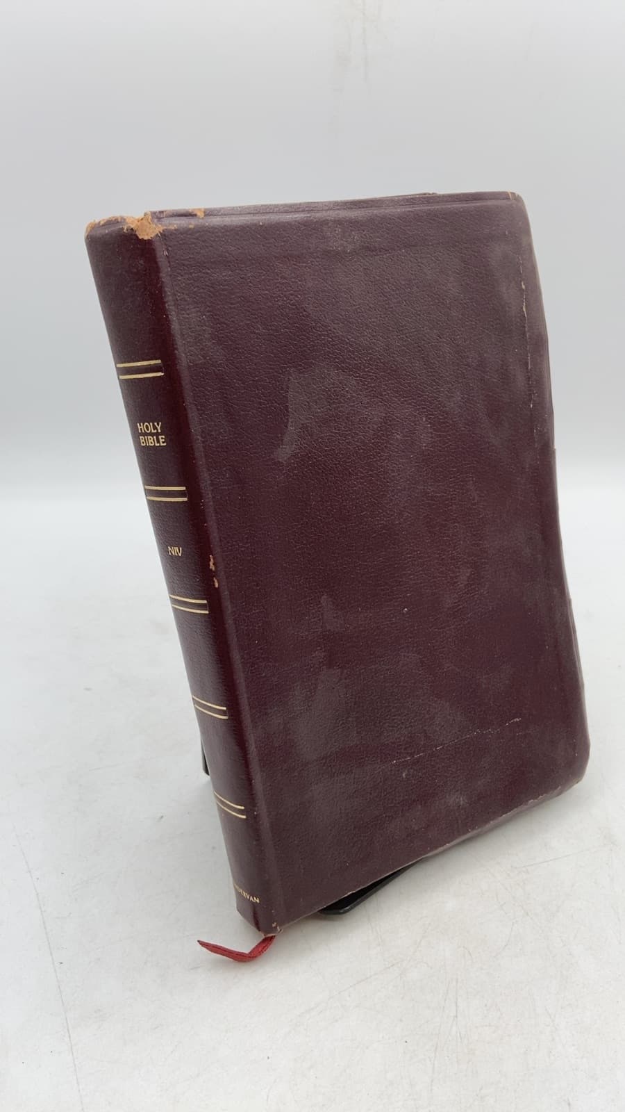 The Holy Bible: New International Version - front cover
