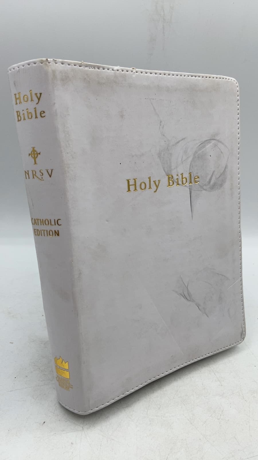 Holy Bible: New Revised Standard Version Catholic Gift Edition, Anglicized Text - front cover