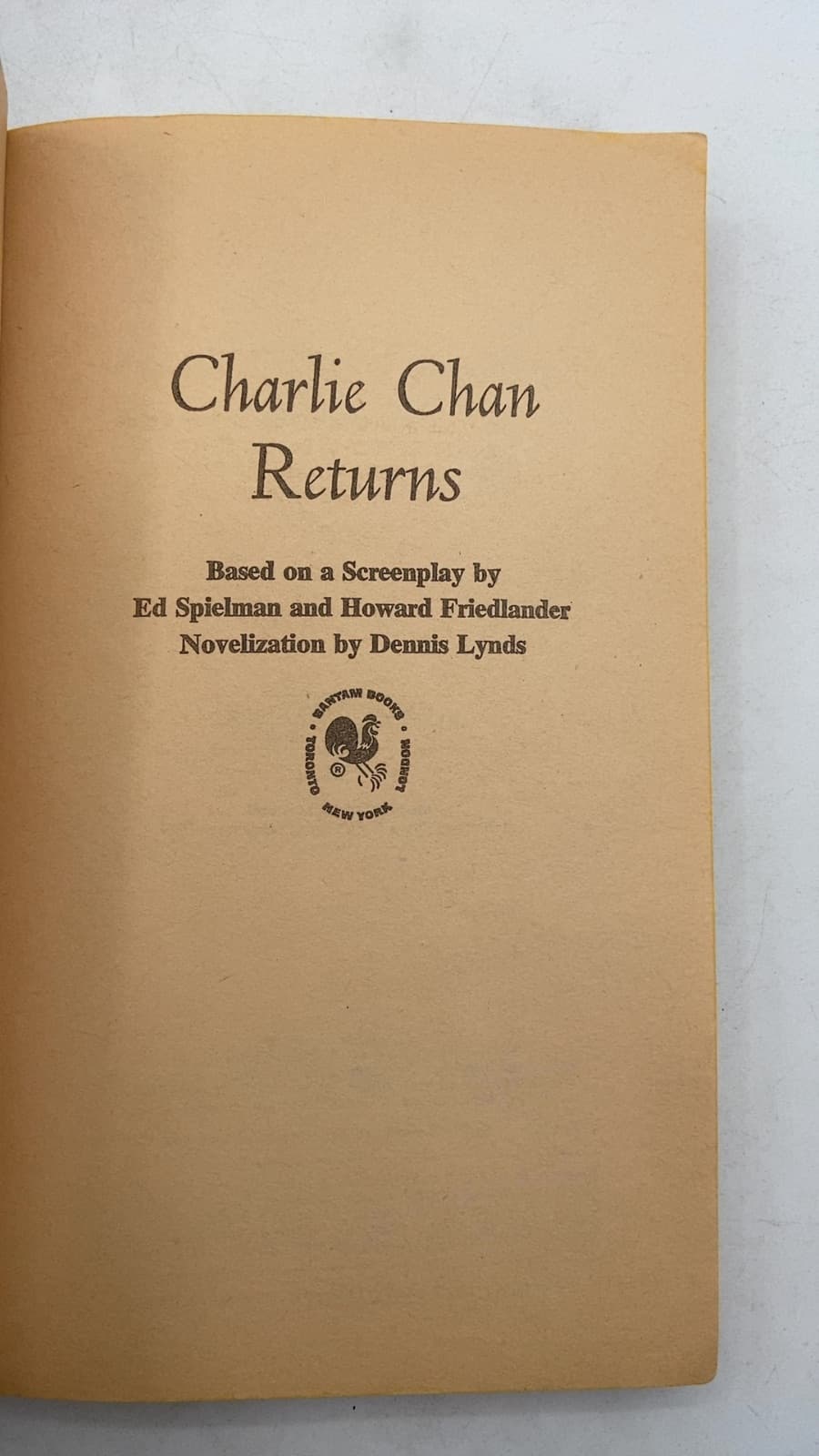 Charlie Chan Returns by Dennis Lynds - title page