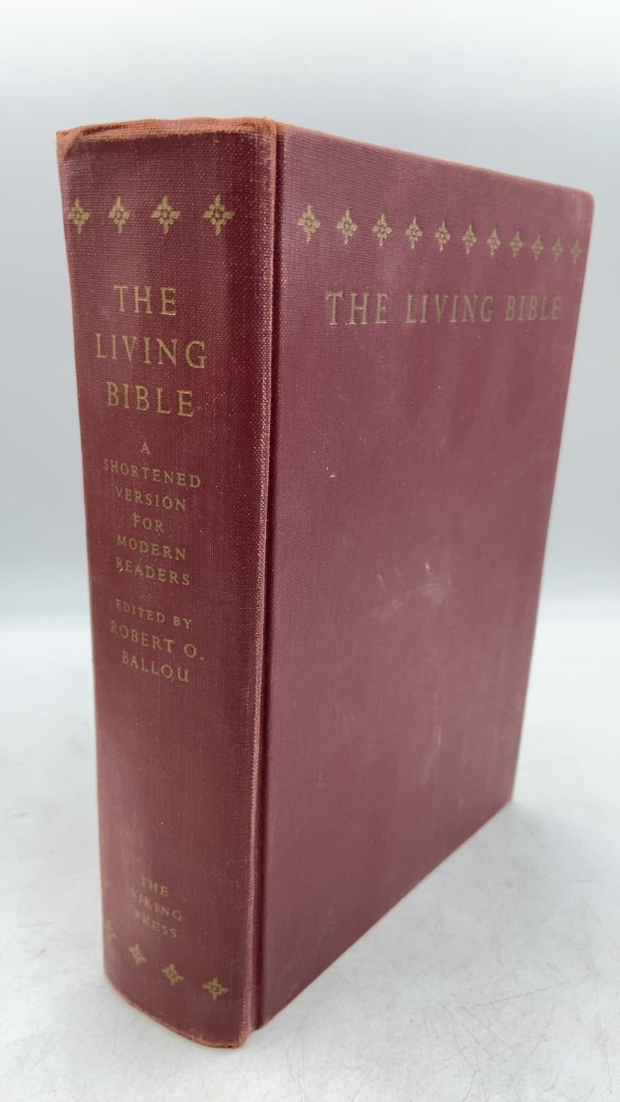 The Living Bible: A Shortened Version for Modern Readers by Robert O. Ballou - title page