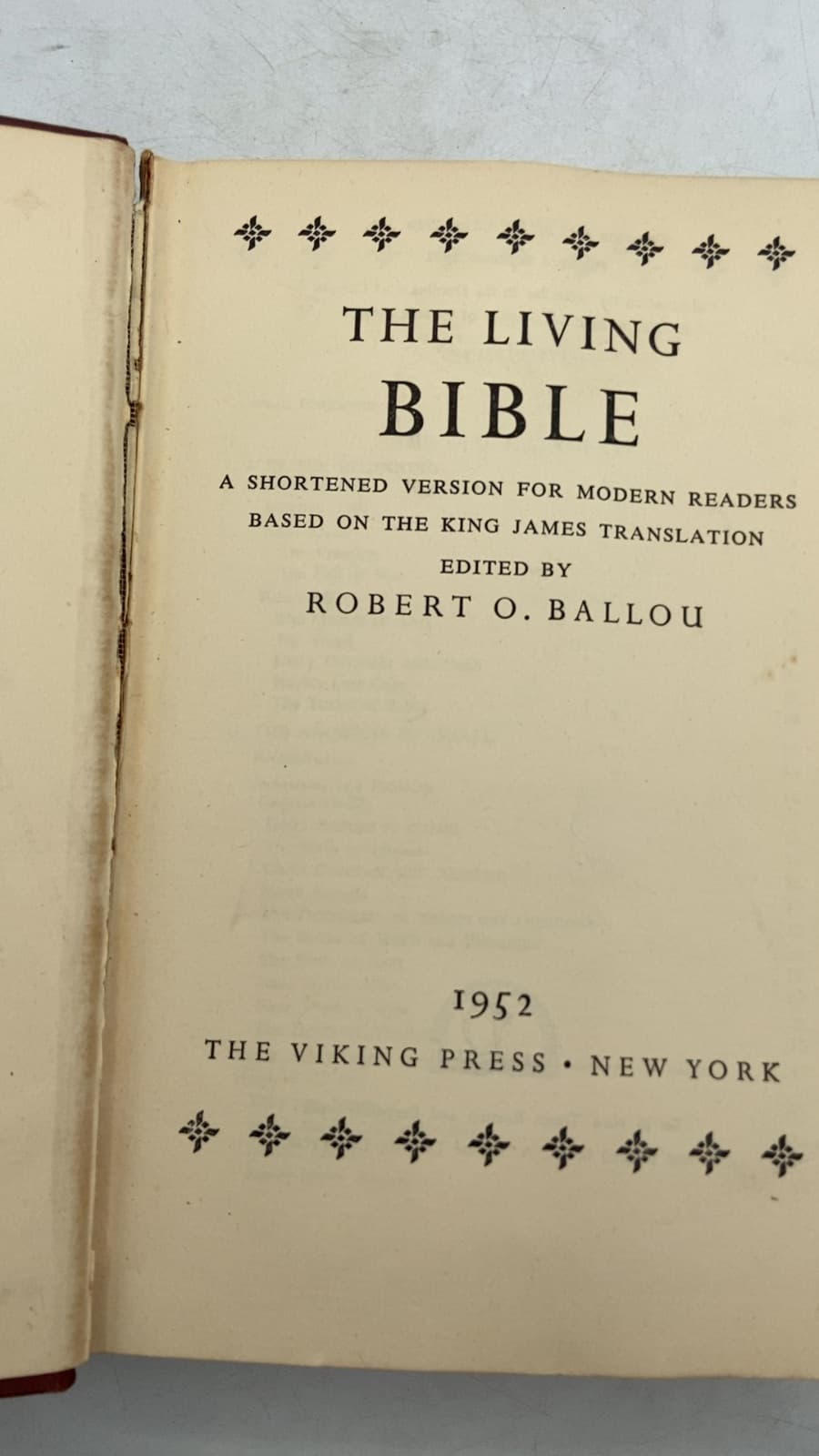 The Living Bible: A Shortened Version for Modern Readers Based on the King James Translation by Robert O. Ballou - title page