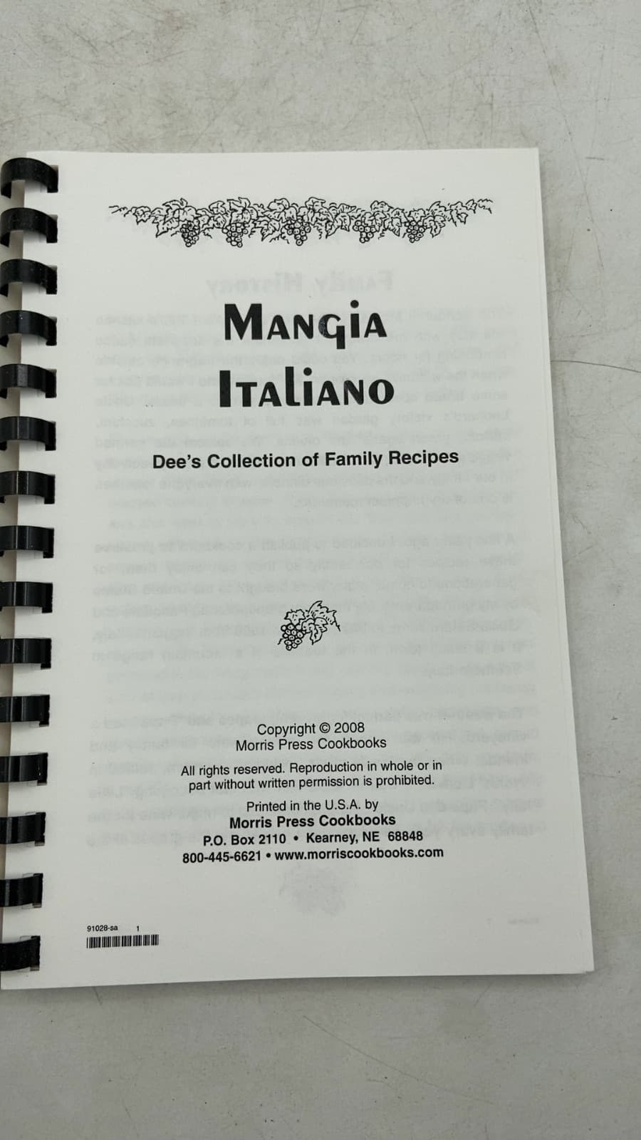 Mangia Italiano: Dee's Collection of Family Recipes - title page