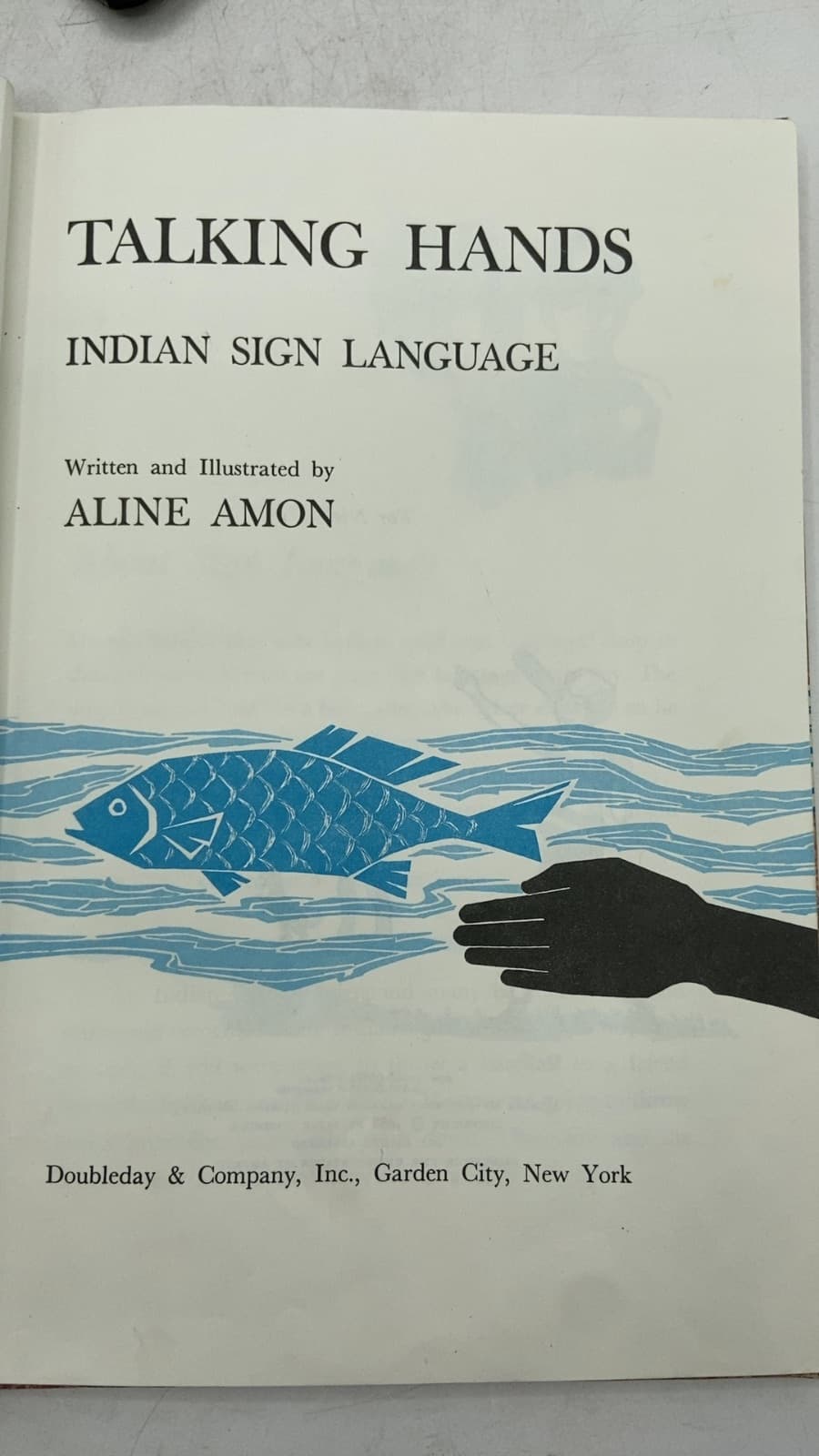 Talking Hands: Indian Sign Language by Aline Amon - title page