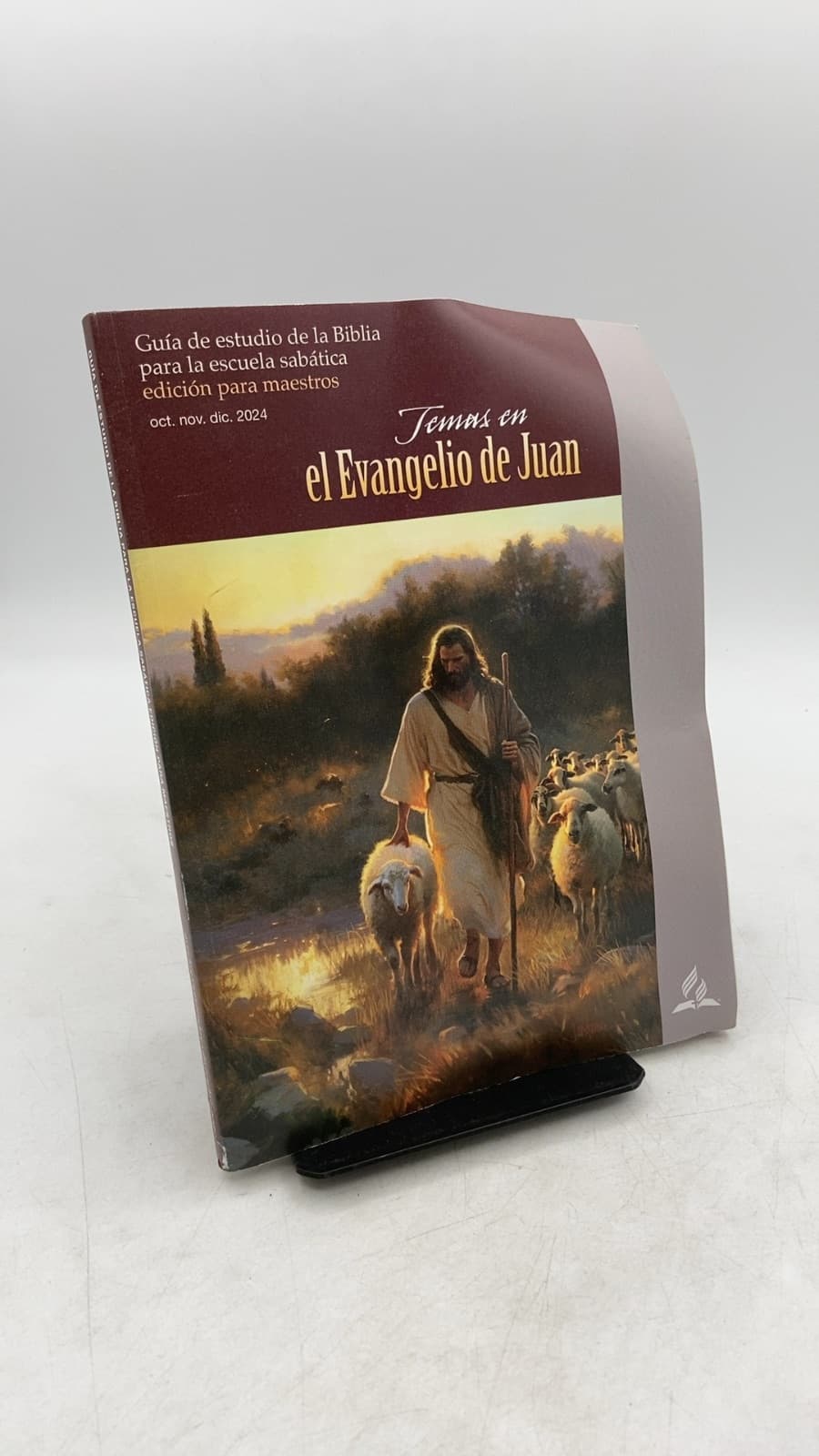 Temas en el Evangelio de Juan by E. Edward Zinke, Thomas Shepherd - front cover