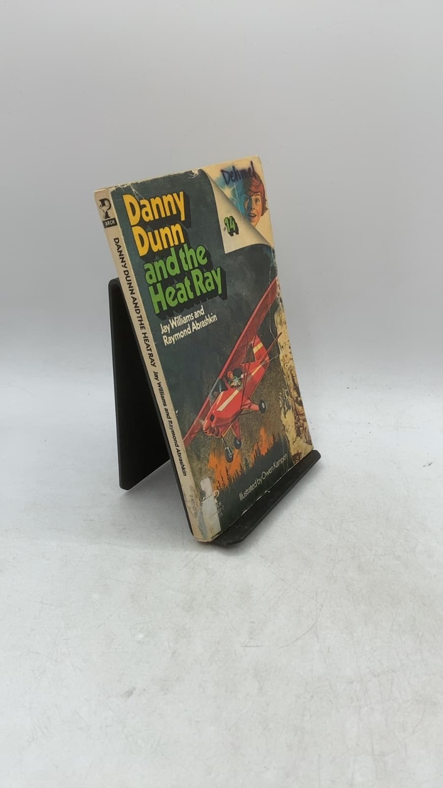 Danny Dunn and the Heat Ray by Jay Williams and Raymond Abrashkin - front cover
