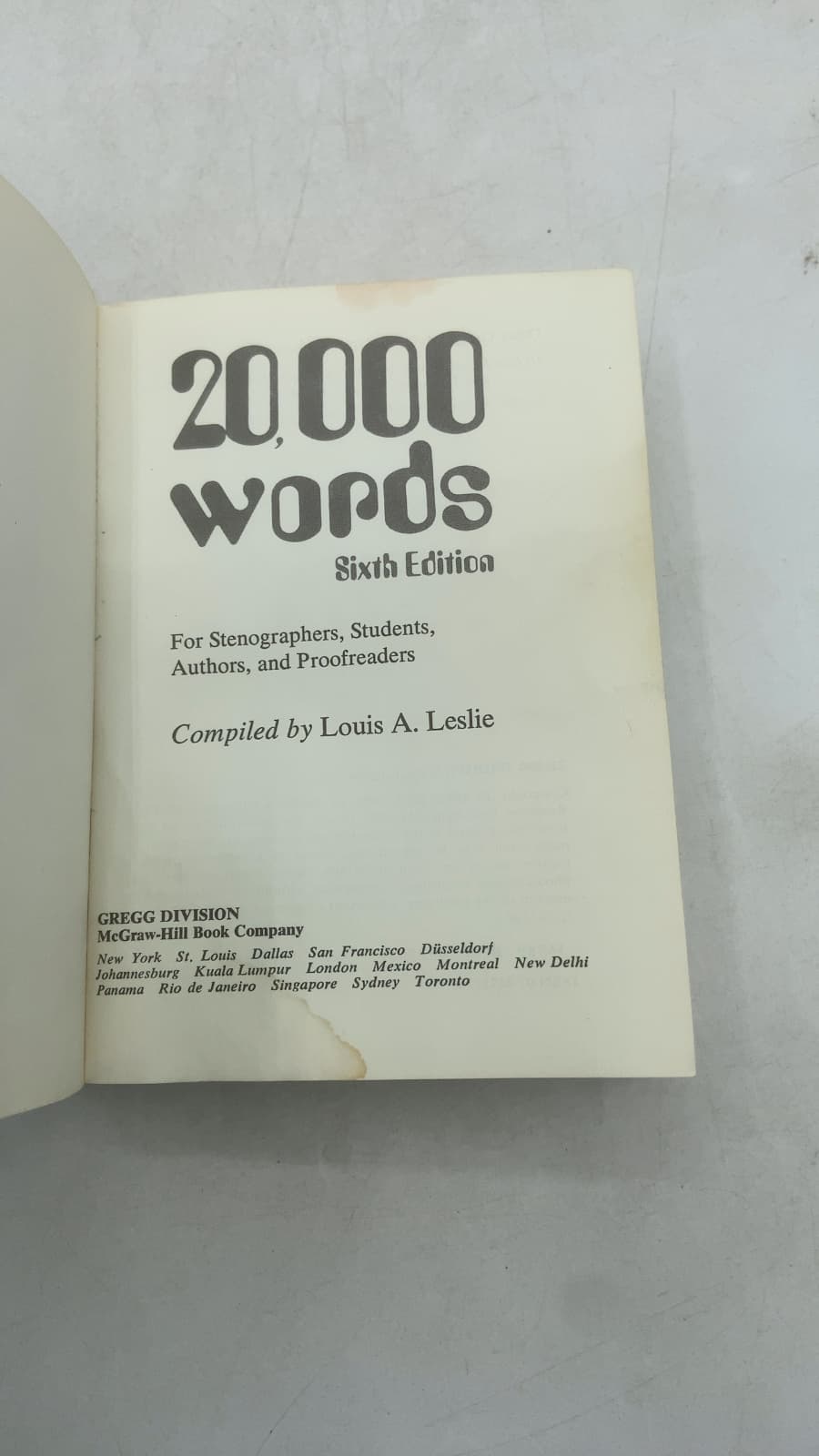 20,000 Words, Sixth Edition by Louis A. Leslie - title page