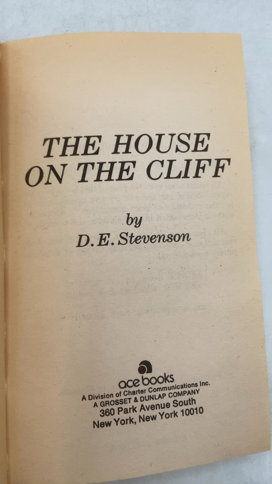 The House On The Cliff by D. E. Stevenson - title page