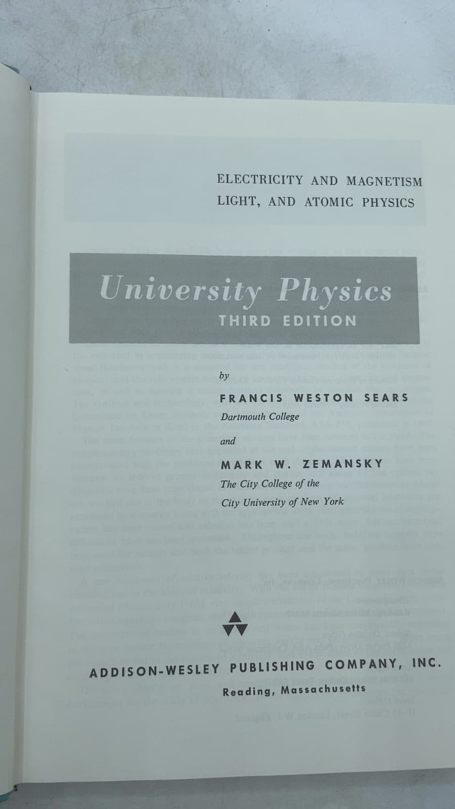 University Physics Third Edition part 2.  by Francis Weston Sears and Mark W. Zemansky - title page