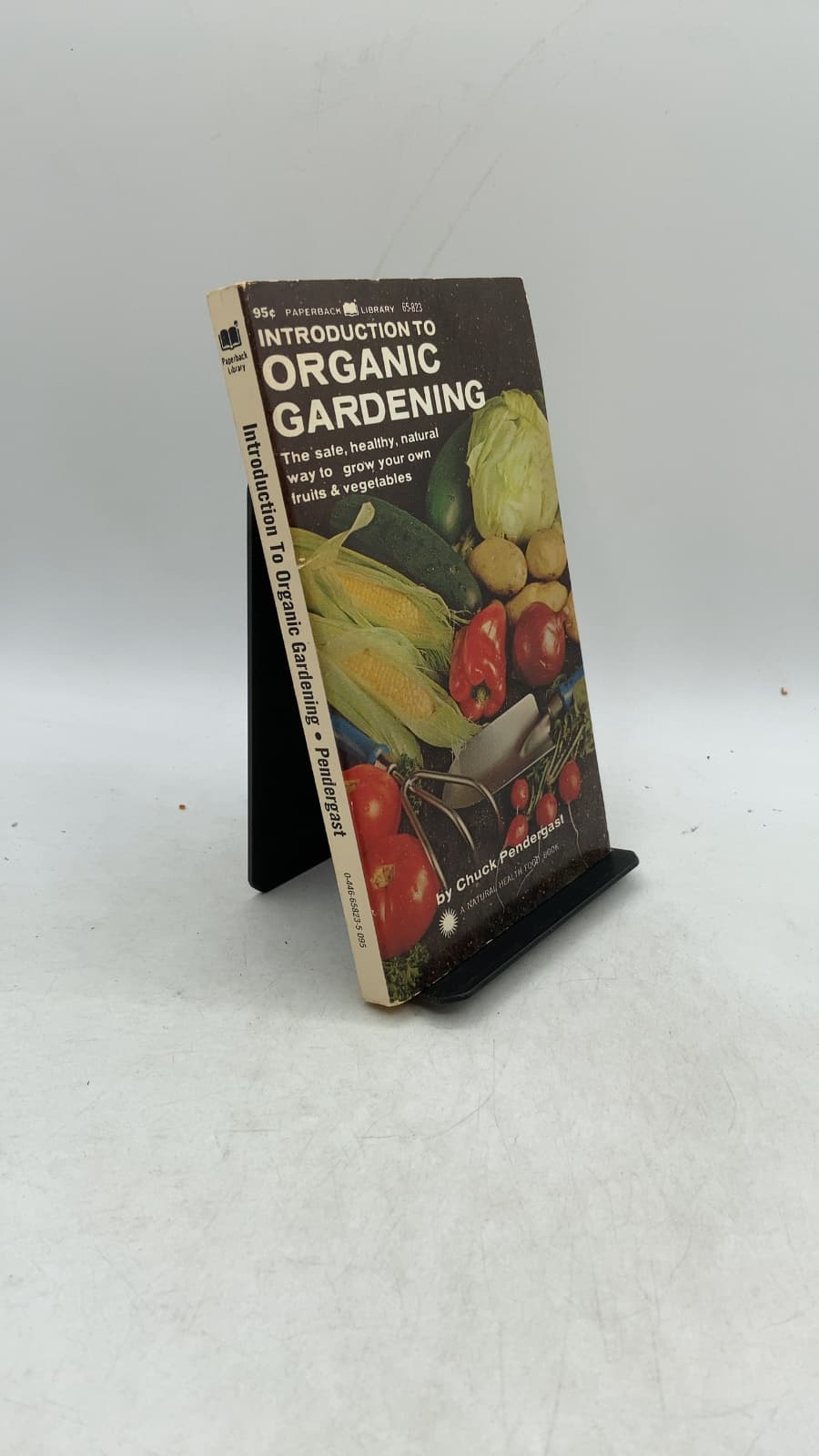 Introduction to Organic Gardening by Chuck Pendergast - front cover