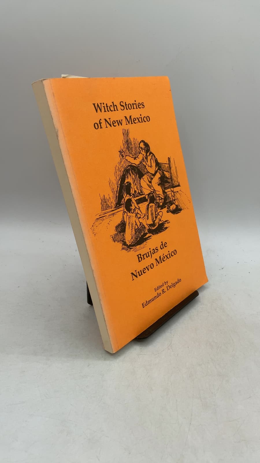 Witch Stories of New Mexico: Brujas de Nuevo México by Edmundo R. Delgado - front cover