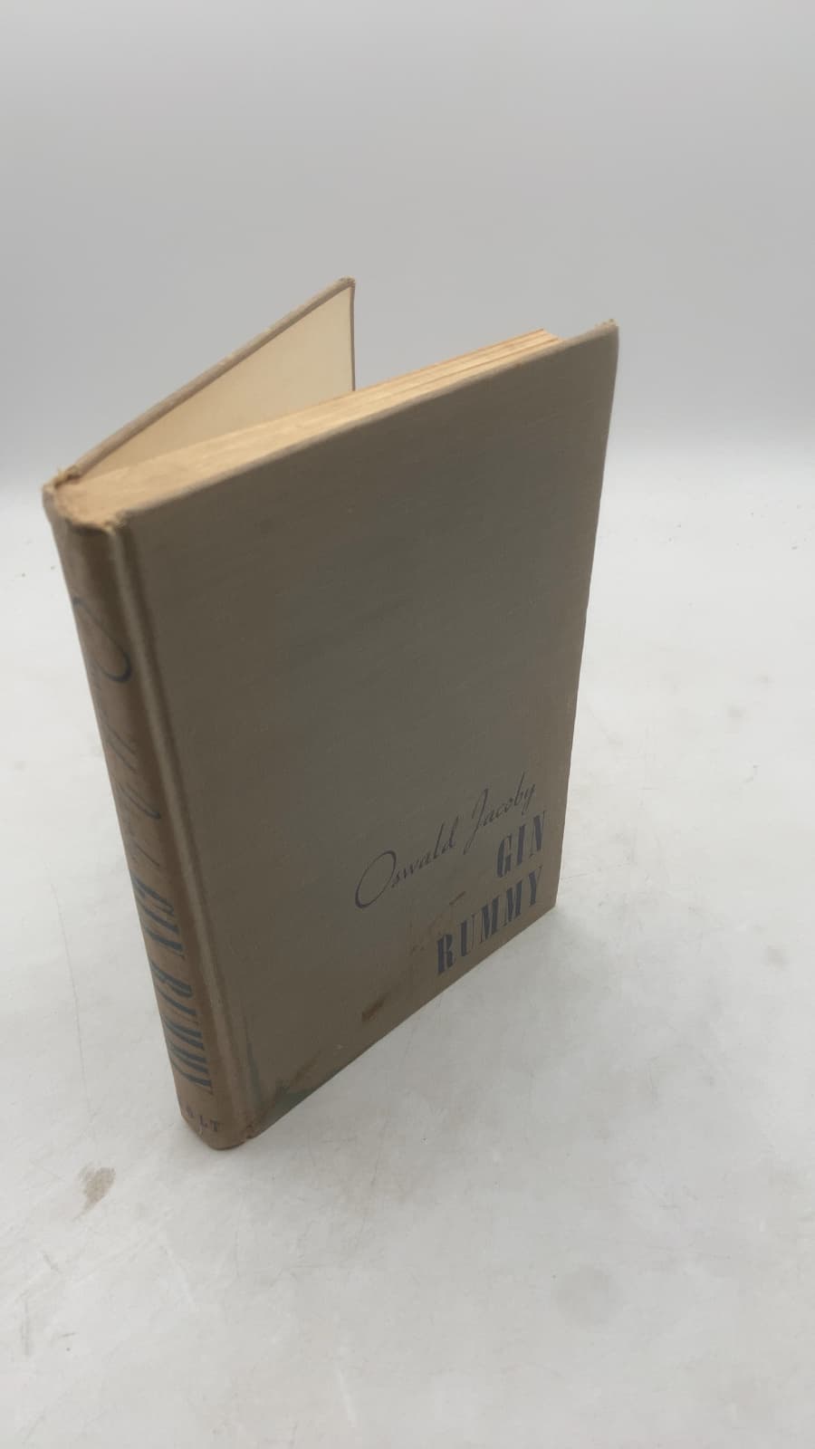 Oswald Jacoby on Gin Rummy: An All-American Roundup by Oswald Jacoby - front cover