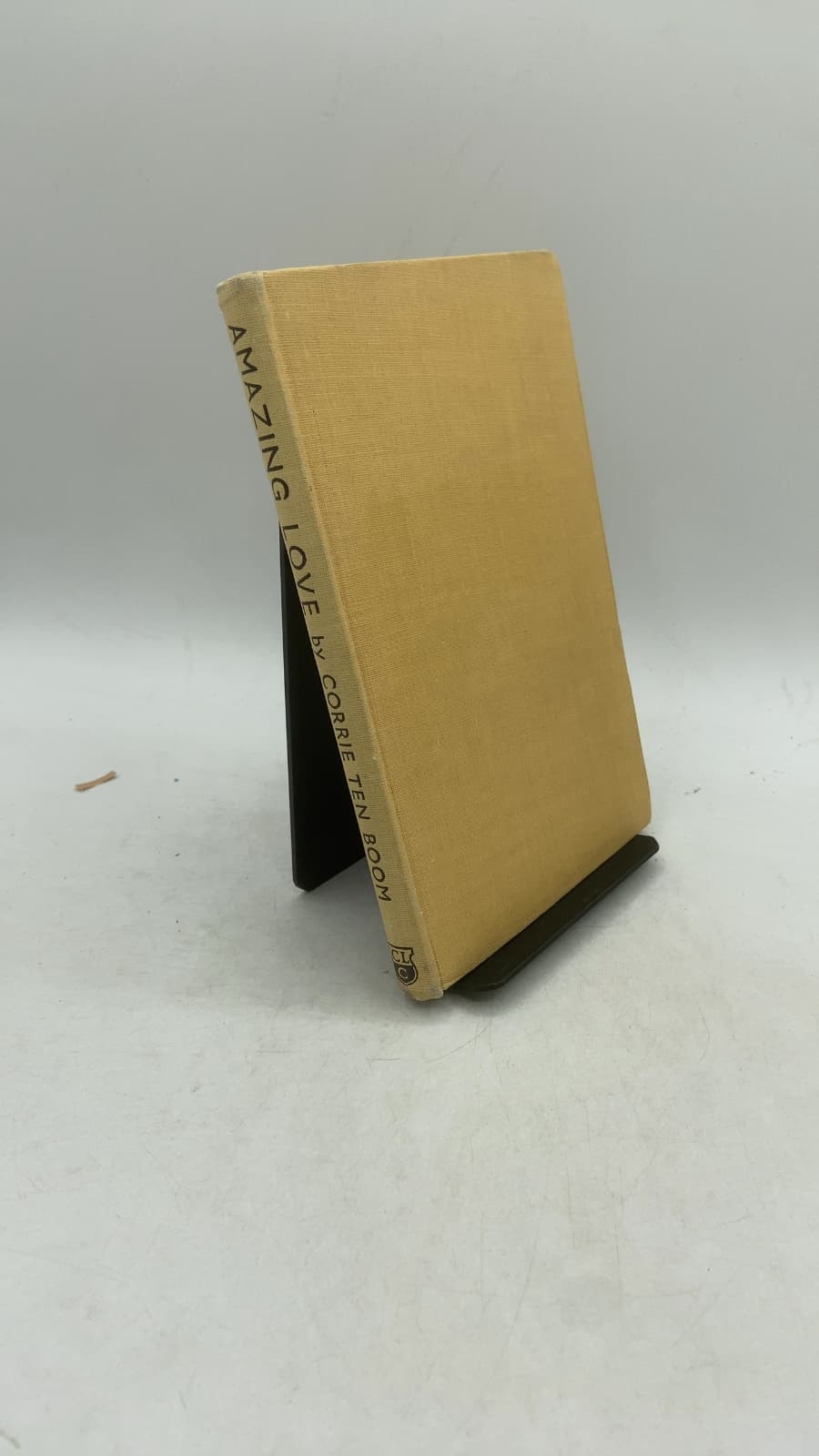 Amazing Love by Corrie ten Boom - front cover
