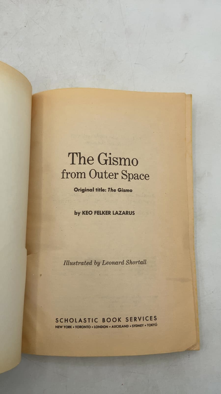 The Gismo from Outer Space by KEO Felker Lazarus - title page
