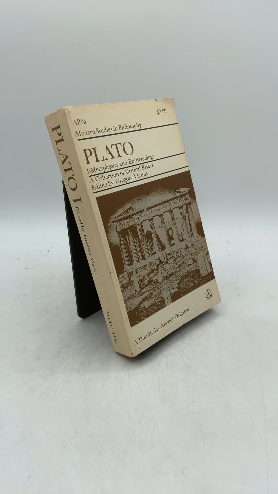Plato I: Metaphysics and Epistemology: A Collection of Critical Essays by Gregory Vlastos - front cover