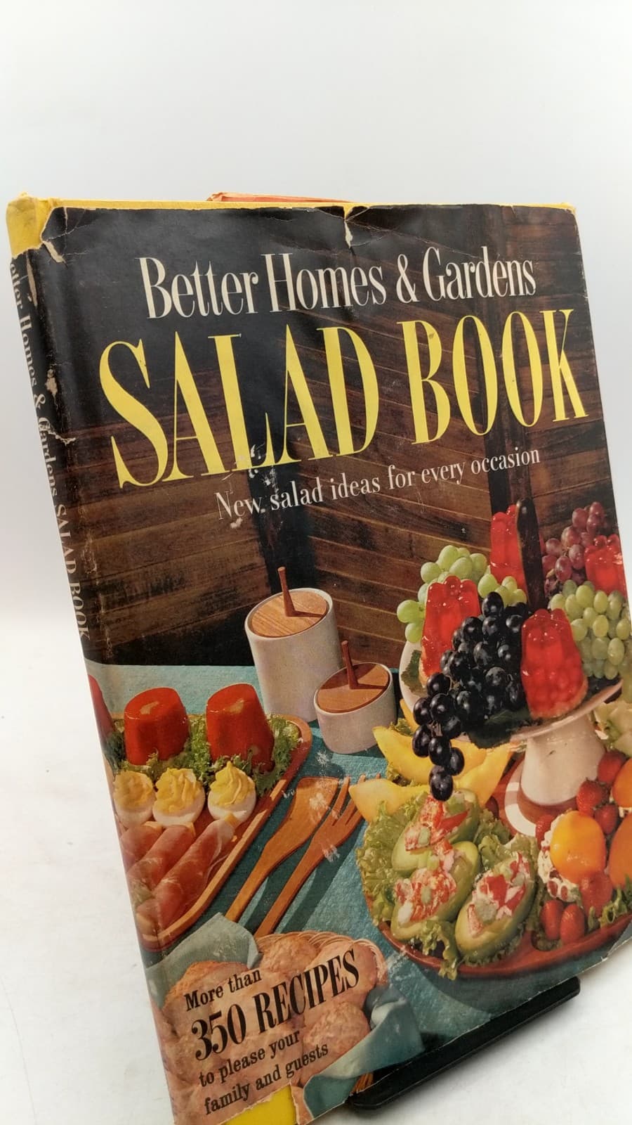 Better Homes & Gardens Salad Book by The Editors of Better Homes and Gardens - front cover