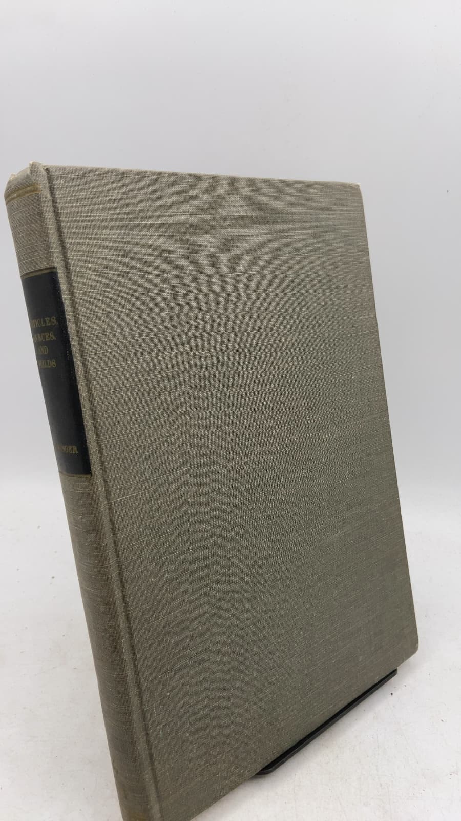 Particles, Sources, and Fields by Julian Schwinger - front cover