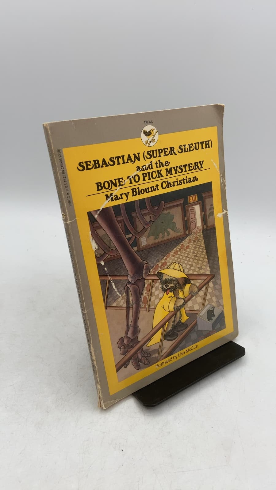 Sebastian (Super Sleuth) and the Bone to Pick Mystery by Mary Blount Christian - front cover
