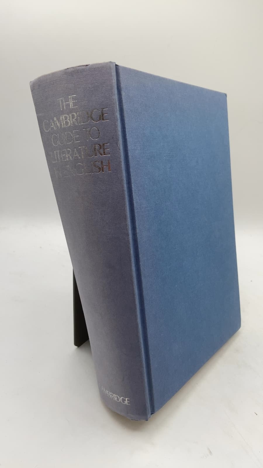 The Cambridge Guide to Literature in English by Edited by Ian Ousby - front cover