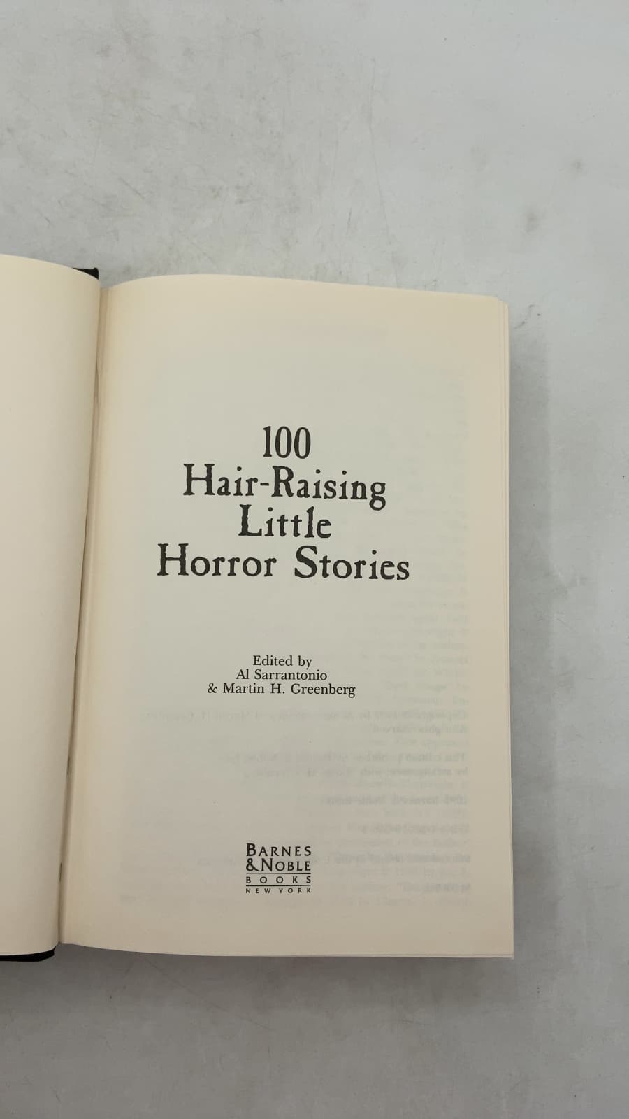 100 Hair-Raising Little Horror Stories by Edited by Al Sarrantonio & Martin H. Greenberg - title page