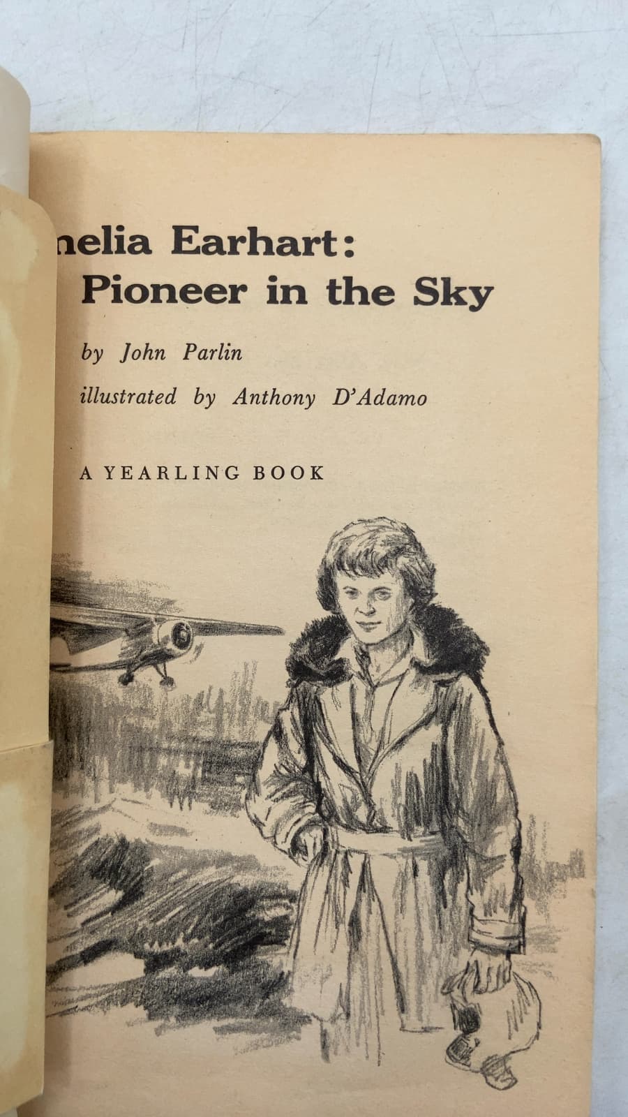 Amelia Earhart: Pioneer in the Sky by John Parlin - title page