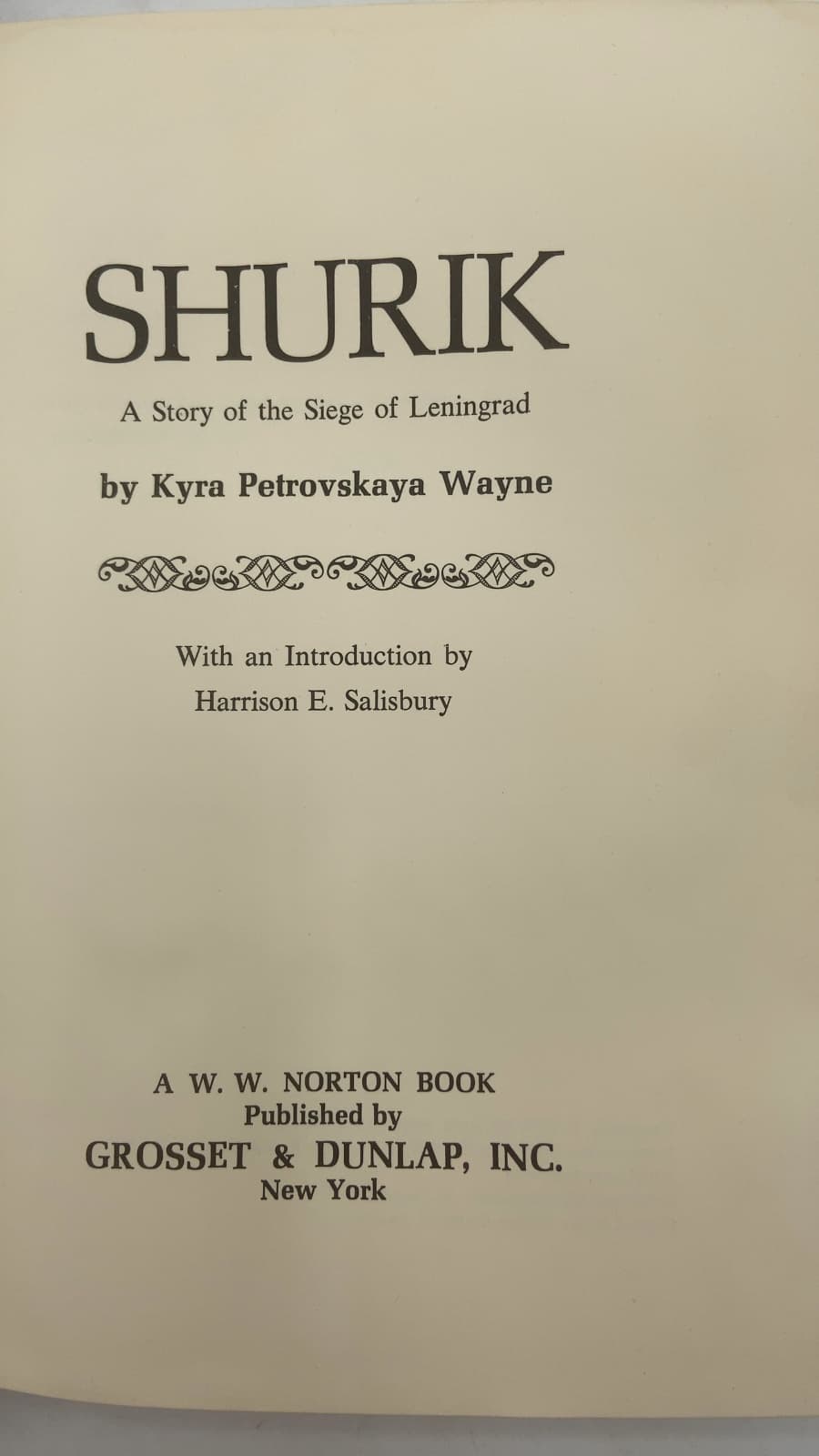 Shurik: A Story of the Siege of Leningrad by Kyra Petrovskaya Wayne - title page