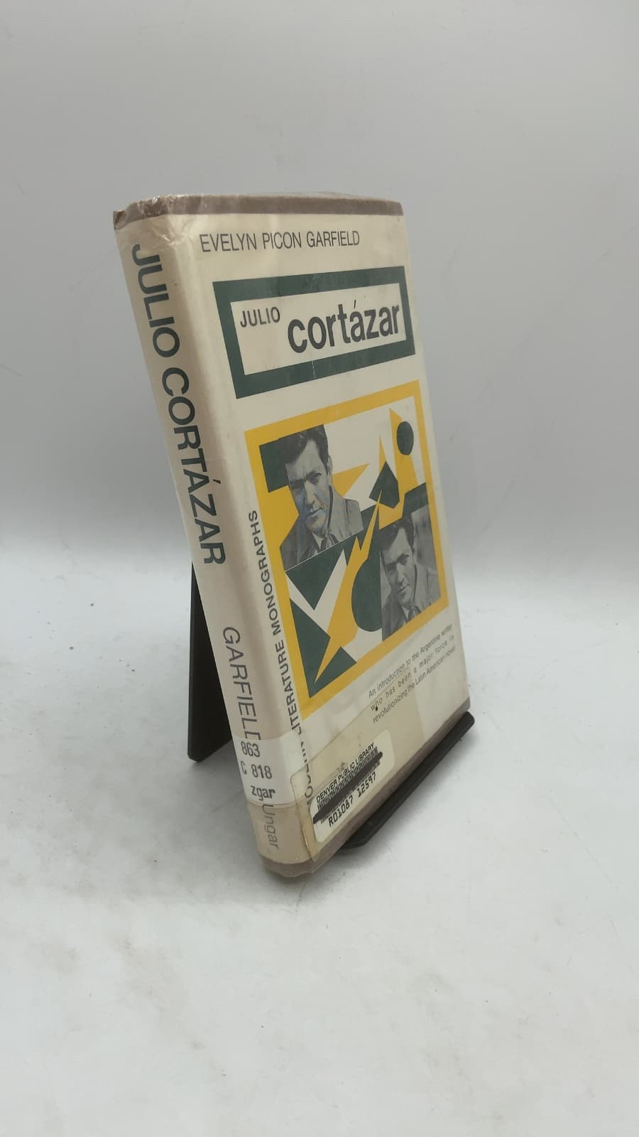 Julio Cortázar by Evelyn Picon Garfield - front cover