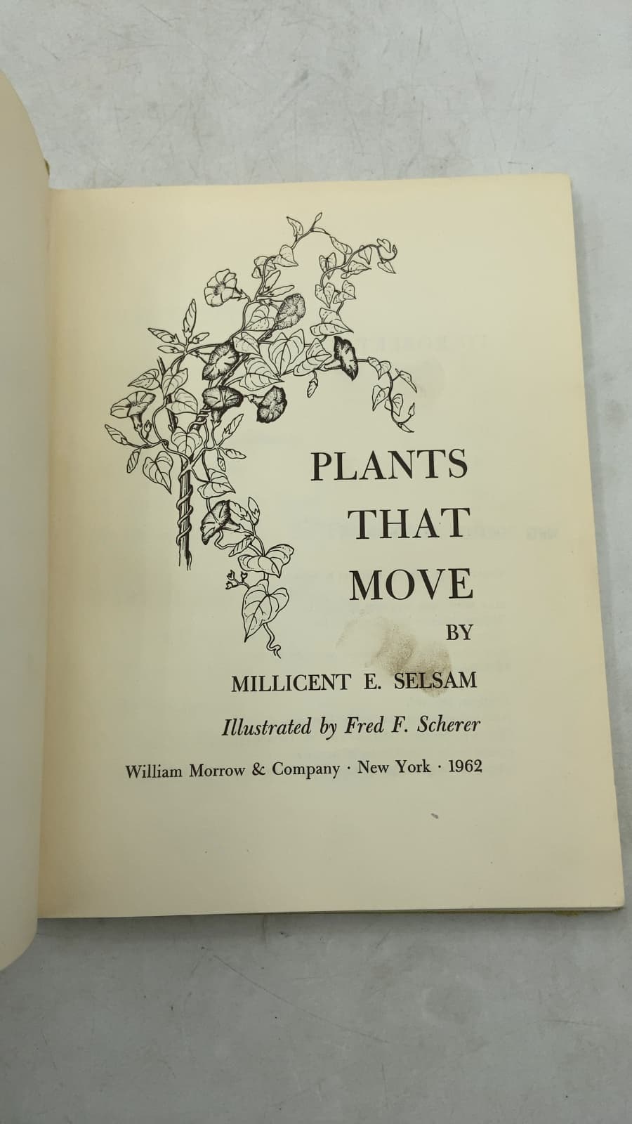 Plants That Move by Millicent E. Selsam - title page