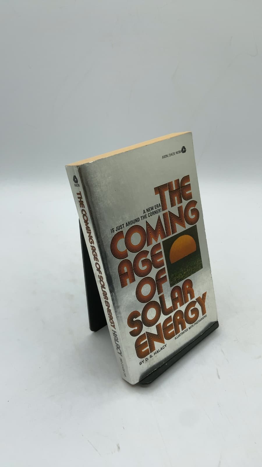 THE Coming AGE OF Solar Energy by D. S. Halacy - front cover