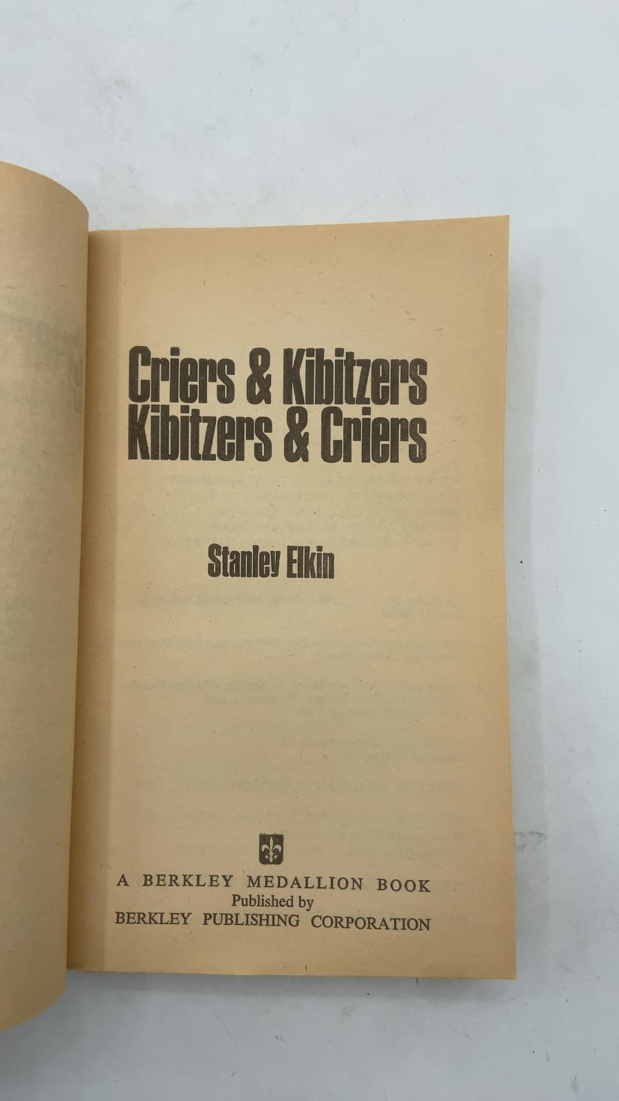Criers & Kibitzers Kibitzers & Criers by Stanley Elkin - title page