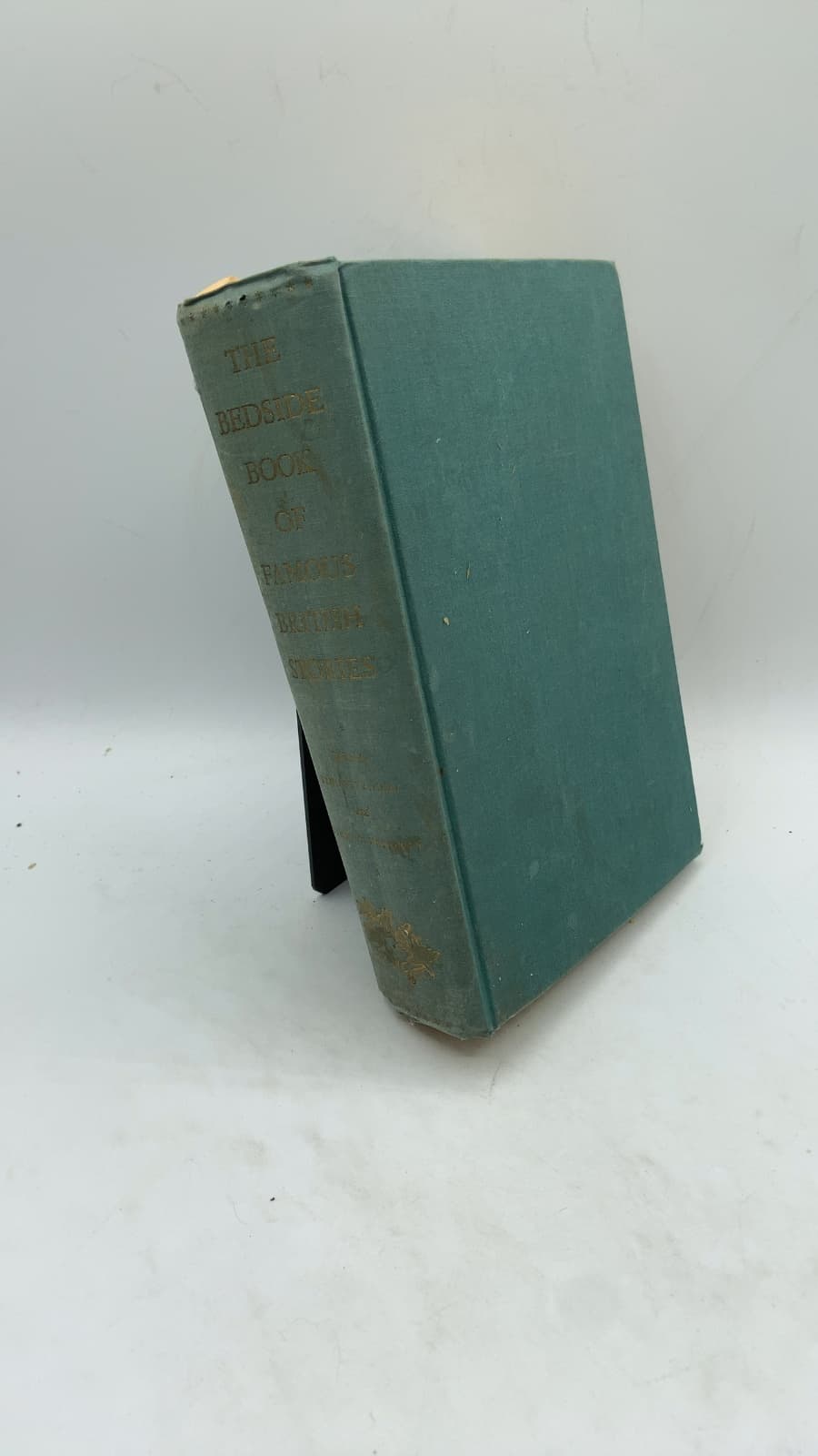 THE Bedside Book OF Famous British Stories by Bennett A. Cerf and Henry C. Moriarty (Editors) - front cover