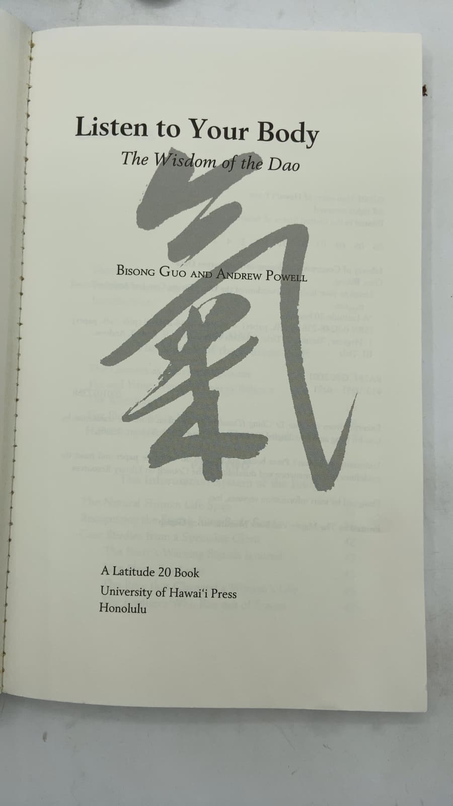 Listen to Your Body: The Wisdom of the Dao by Bisong Guo and Andrew Powell - title page